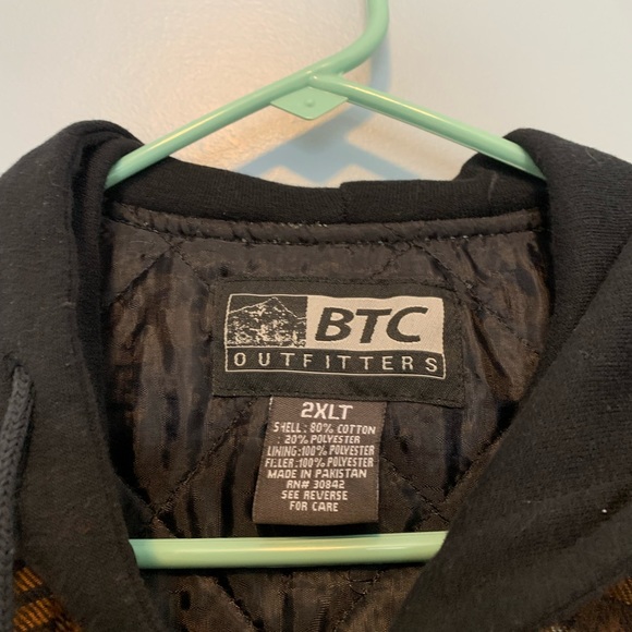Men’s BTC Outfitters Hooded Flannel Jacket - Picture 3 of 3